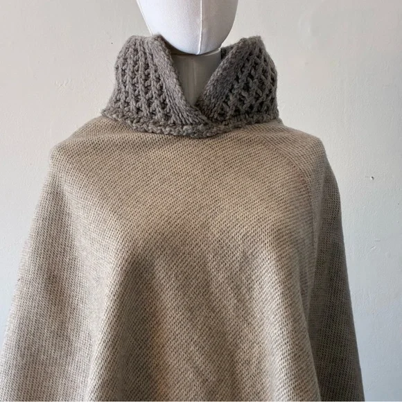 Handmade Beige Knit Wool Blend Poncho with Fringe - Picture 7 of 11